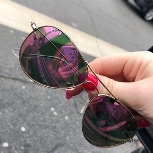 Hot pink Diff sunglasses